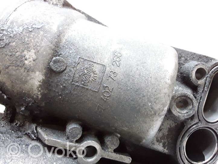 Volvo V70 Support de filtre à huile 08642839