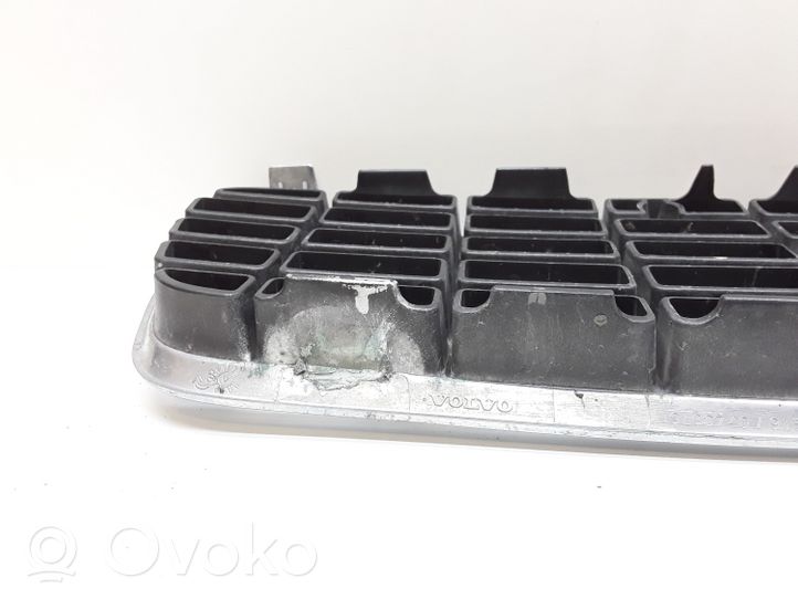 Volvo S60 Front bumper upper radiator grill 9190740