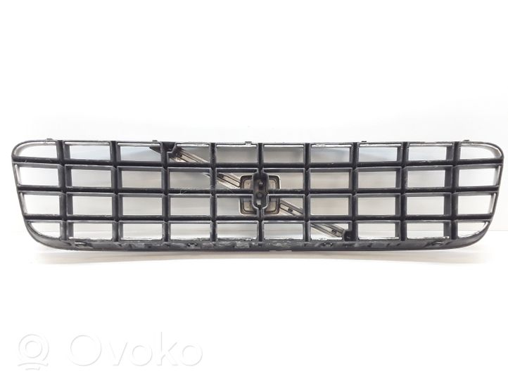 Volvo XC90 Maskownica / Grill / Atrapa górna chłodnicy 8620641