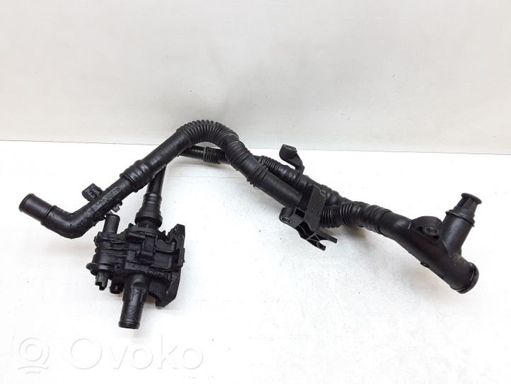 Volvo S40 Boîtier de thermostat / thermostat 9647767180