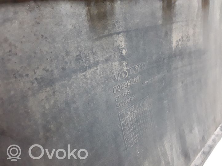 Volvo V70 Zderzak tylny 08693361