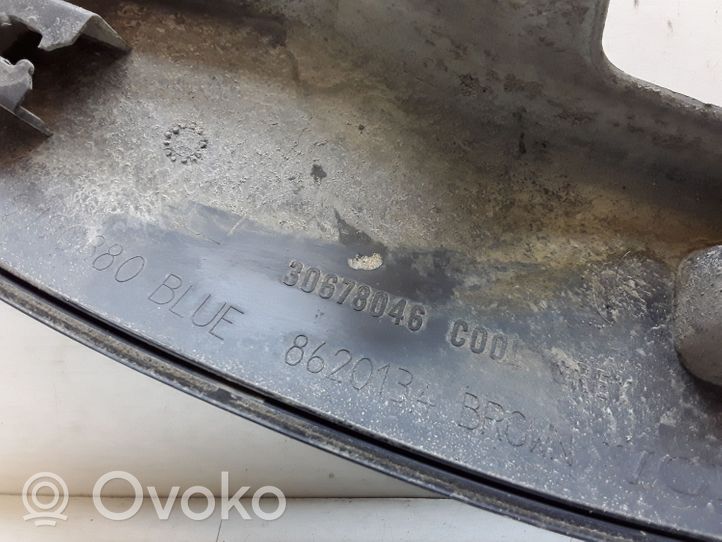 Volvo XC70 Rear arch trim 30678046