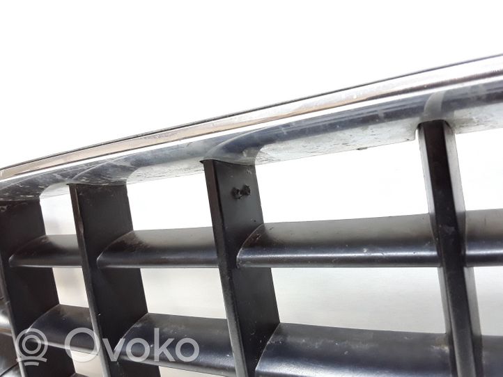 Volvo XC90 Grille calandre supérieure de pare-chocs avant 8620641