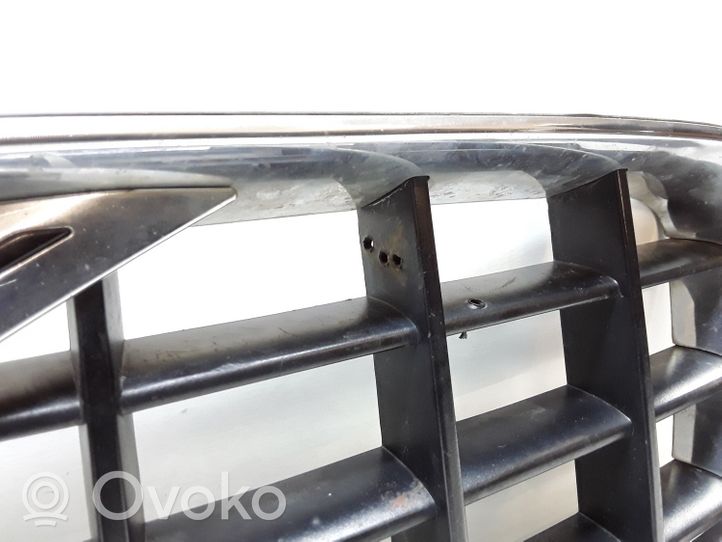 Volvo XC90 Grille calandre supérieure de pare-chocs avant 8620641