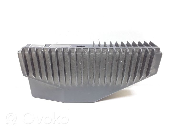 Volvo S80 Sound amplifier 8673135