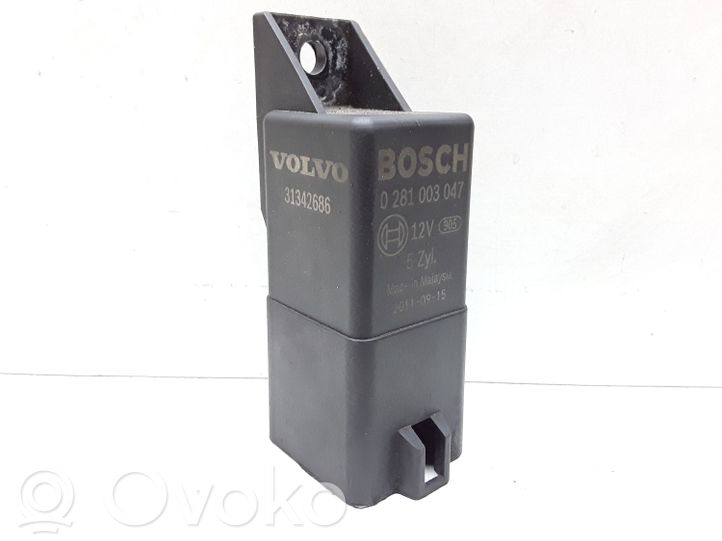0281003047 Volvo XC60 Glow plug preheat relay, 15.00 € RRR