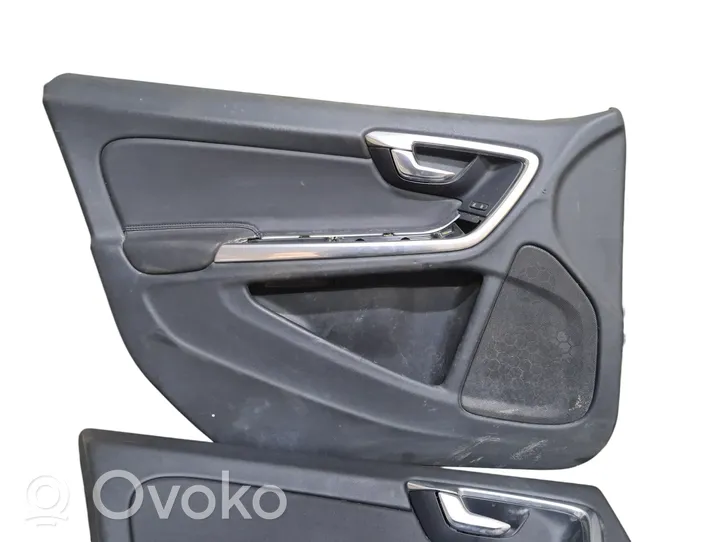 Volvo V60 Kit garniture de panneaux intérieur de porte 8686852