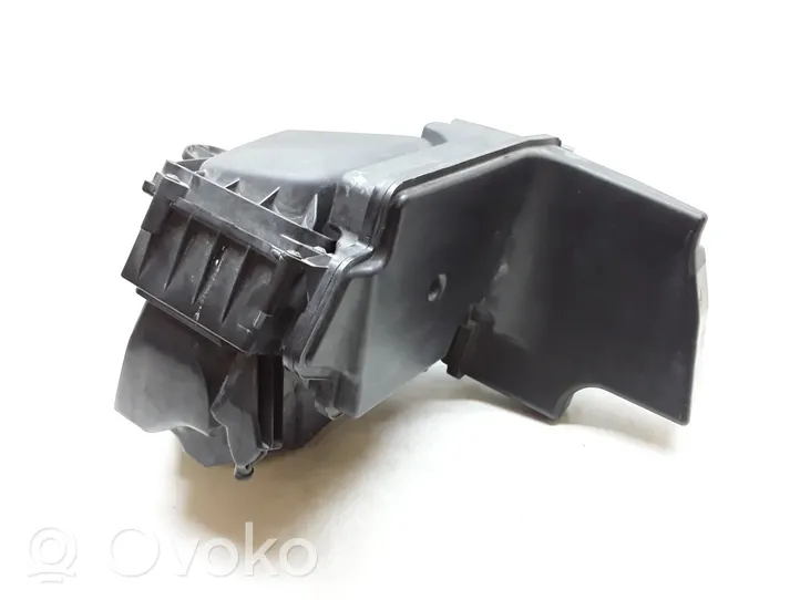 Volvo V70 Air filter box 7G919600CG