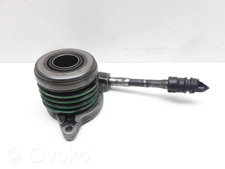 Volvo S60 Cuscinetto di rilascio della frizione 8667661