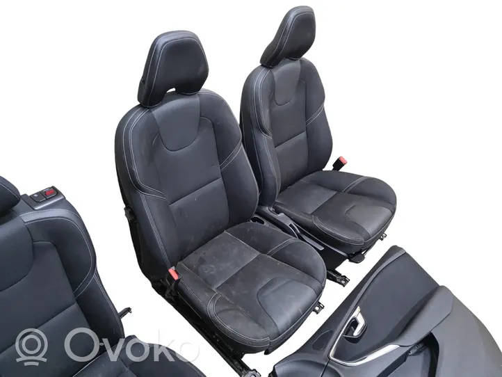 Volvo V40 Set interni 