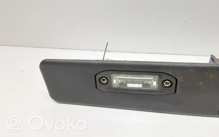 Volvo V70 Barra de luz de la matrícula/placa de la puerta del maletero 30699743
