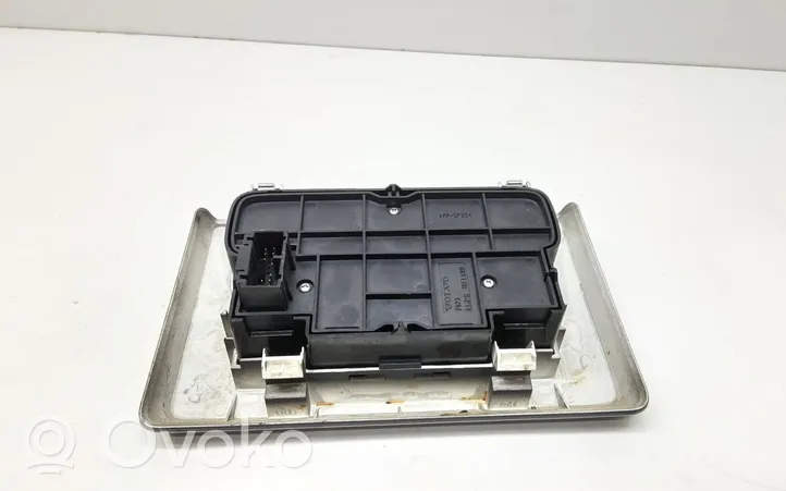 Volvo V70 Console centrale, commande de multimédia l'unité principale 39872024