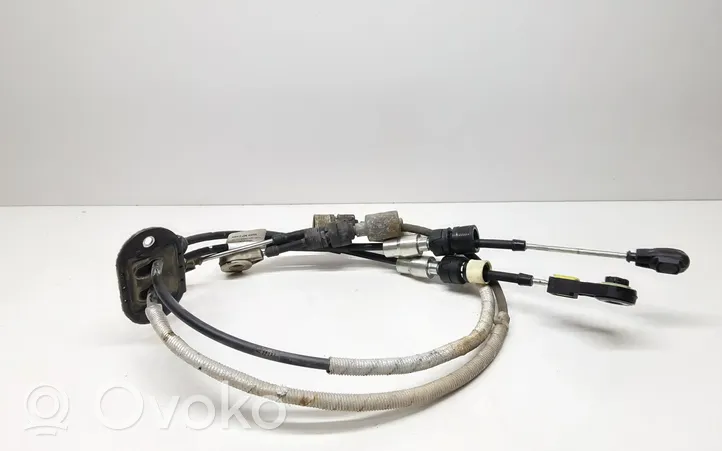 Volvo V70 Gear shift cable linkage 31302106