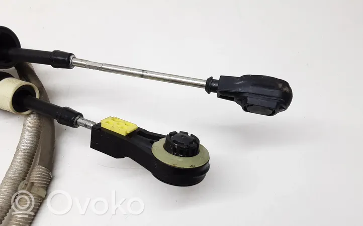 Volvo V70 Gear shift cable linkage 31302106