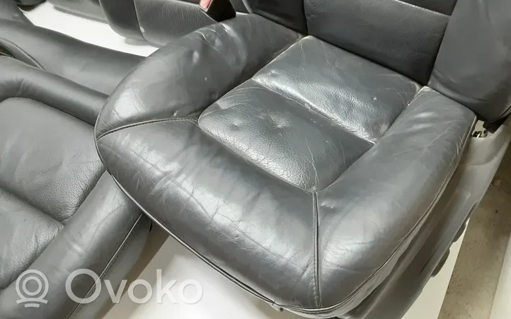 Volvo V70 Seat set 