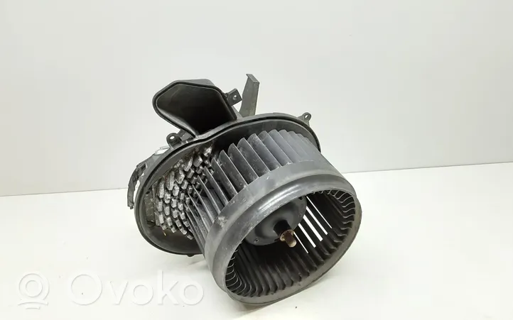 Volvo V70 Pečiuko ventiliatorius/ putikas 28417