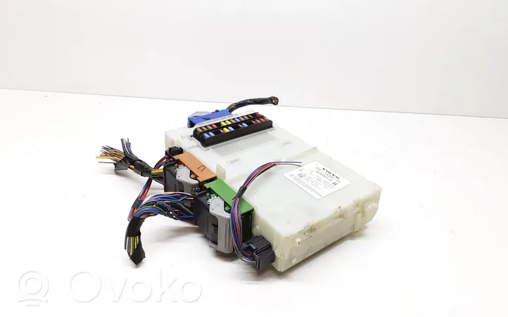 Volvo V70 Fuse module 7G9T14C256FA