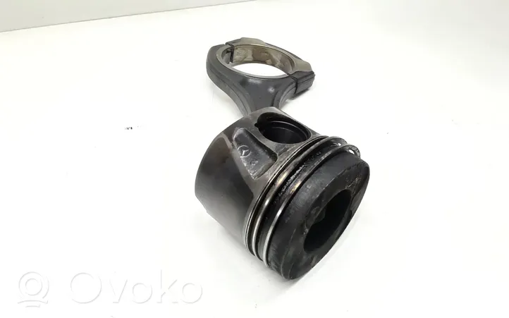 Mercedes-Benz ML W164 Piston avec bielle 