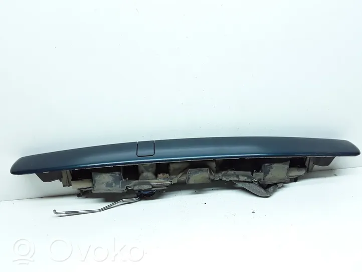 Volvo S70  V70  V70 XC Trunk door license plate light bar 09152705