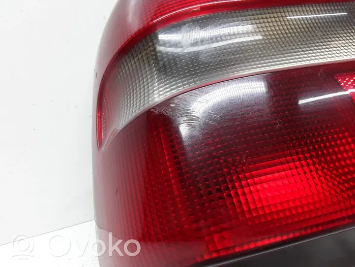 Volvo S70  V70  V70 XC Lampa tylna 9151629