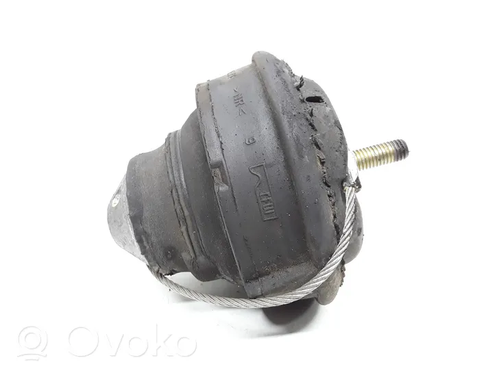 Volvo S70  V70  V70 XC Dzinēja spilvens 9434254