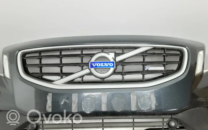 Volvo S60 Zderzak przedni 31290975