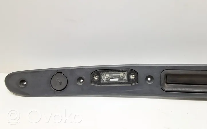 Volvo S60 Trunk door license plate light bar 31253640