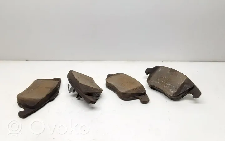 Volvo V60 Brake pads (front) 