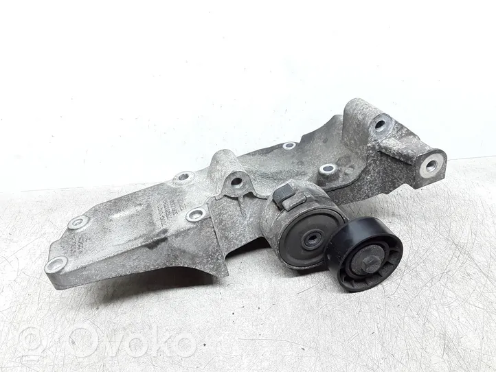 Volvo V70 Napinacz paska alternatora 30777382