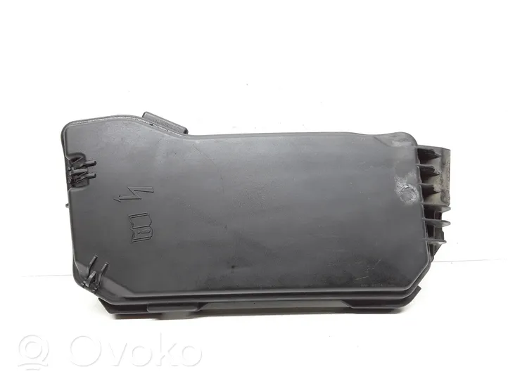 Mercedes-Benz C W204 Coperchio scatola dei fusibili A2045400182