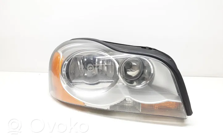 Volvo XC90 Lampa przednia 30764400