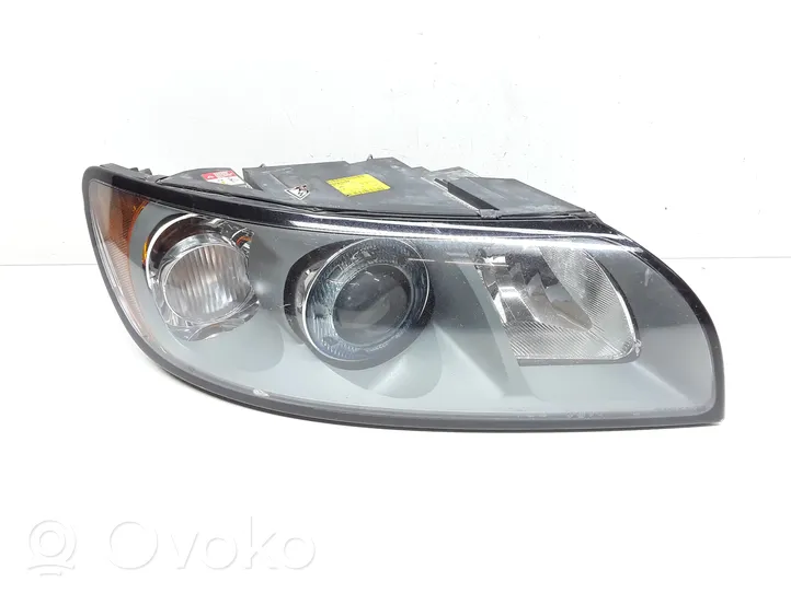 Volvo V50 Lampa przednia 30698890