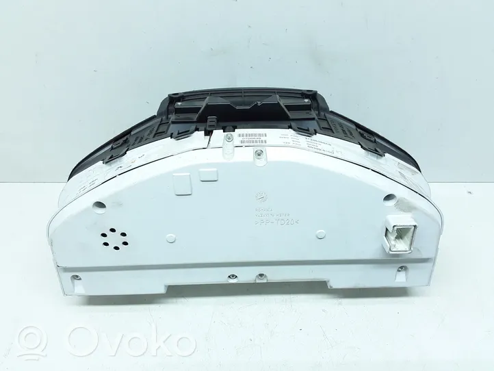 Volvo V60 Speedometer (instrument cluster) 31296366