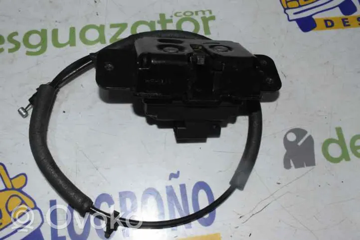 Jeep Compass Takaluukun lukon salvan moottori 4589176AB