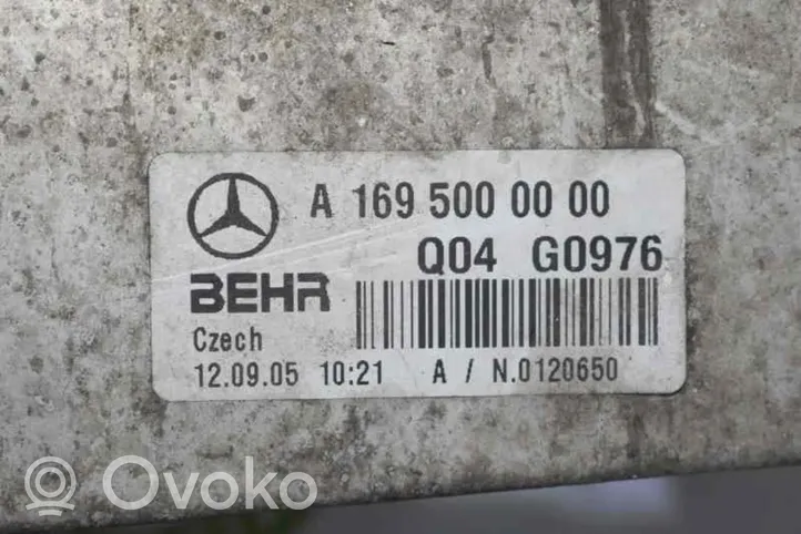 Mercedes-Benz A W169 Välijäähdyttimen jäähdytin A1695000900