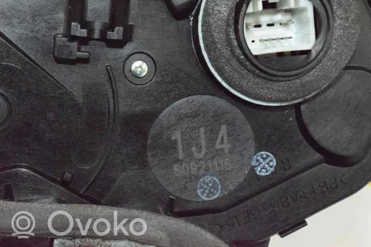 Toyota RAV 4 (XA30) Zamek klapy tylnej bagażnika 6911042130