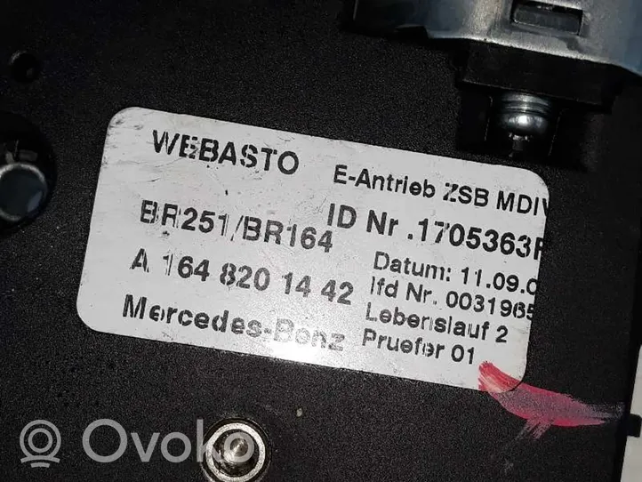 Mercedes-Benz R W251 Sähkökäyttöisen kattoluukun asennussarja A1648201442