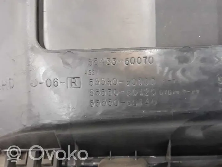 Toyota Land Cruiser (J120) Schowek deski rozdzielczej 5543360070