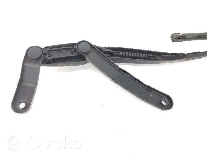 Mercedes-Benz E W212 Front wiper blade arm A2128200944