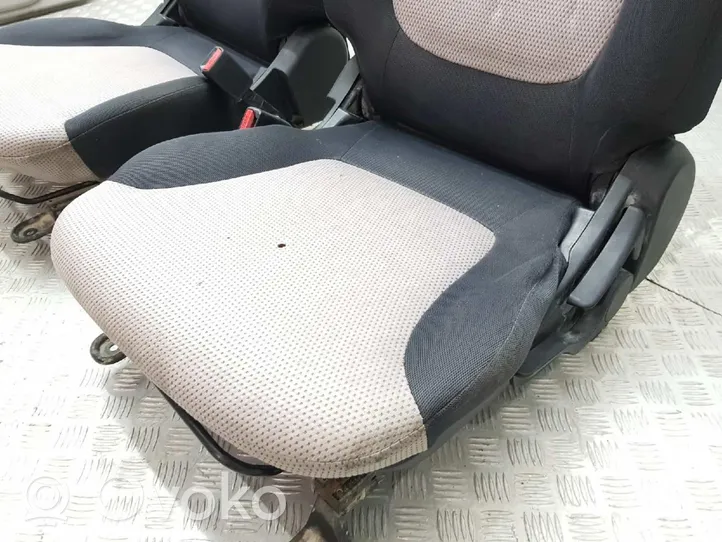 Mitsubishi L200 Juego del asiento 