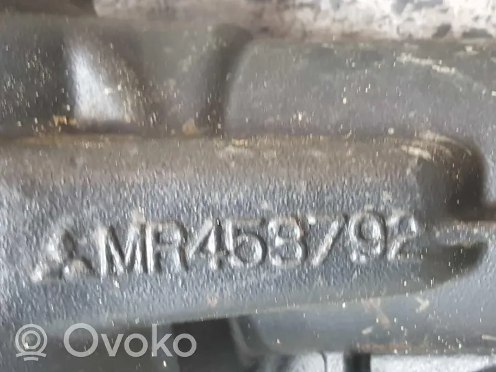 Mitsubishi Montero Etutasauspyörästö MR548646