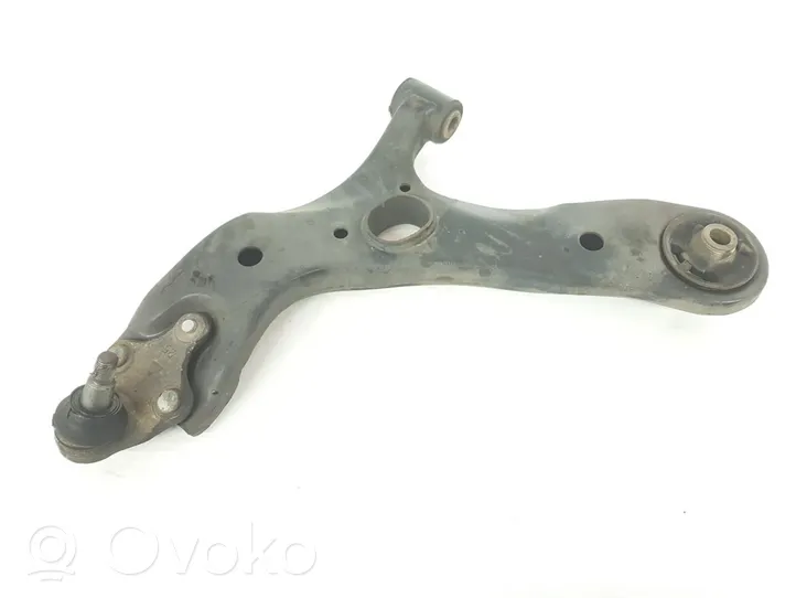 Toyota Avensis T250 Braccio di controllo sospensione anteriore 4806905080