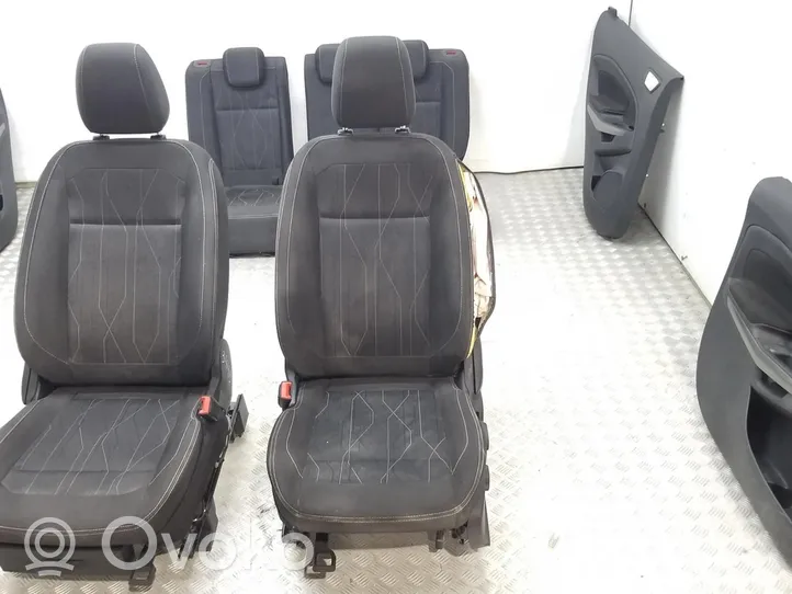 Ford Ecosport Seat set 