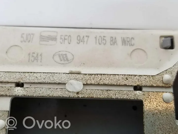 Seat Leon IV Panel oświetlenia wnętrza kabiny 5F0947105BA