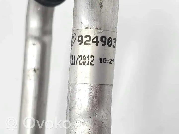 Dacia Dokker Pneumatic air compressor intake pipe/hose 924903288R