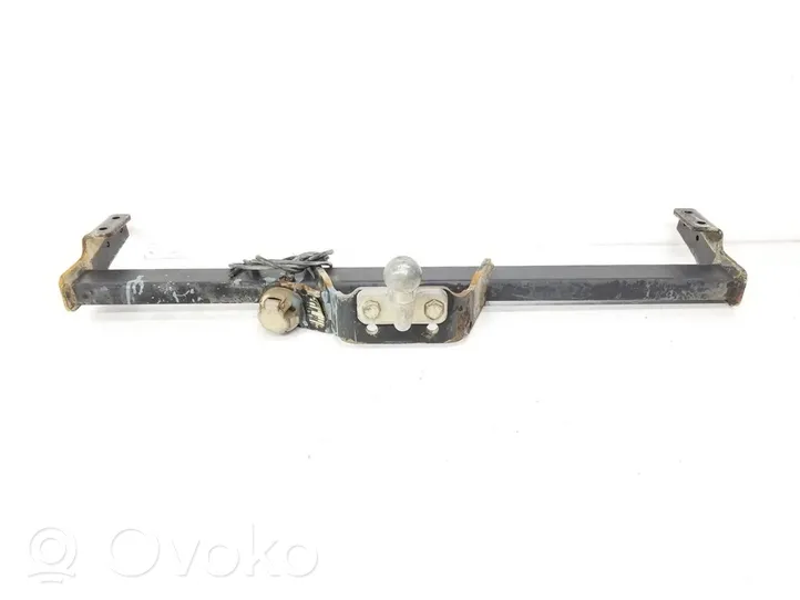 Nissan Primastar Hak holowniczy / Komplet 7711211214