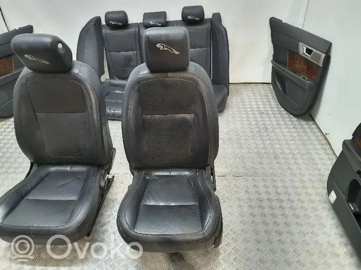 Jaguar XF Sēdekļu komplekts 