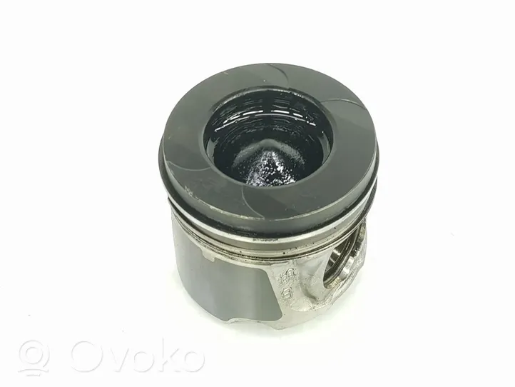 Renault Koleos I Piston avec bielle 7701479103