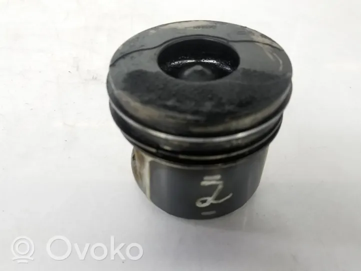 Opel Zafira B Piston avec bielle 93178375