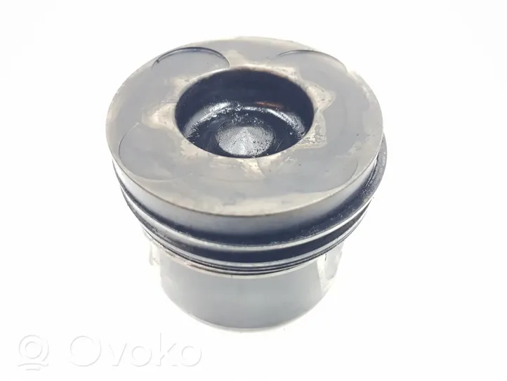 Nissan NP300 Piston avec bielle A2010EB30A